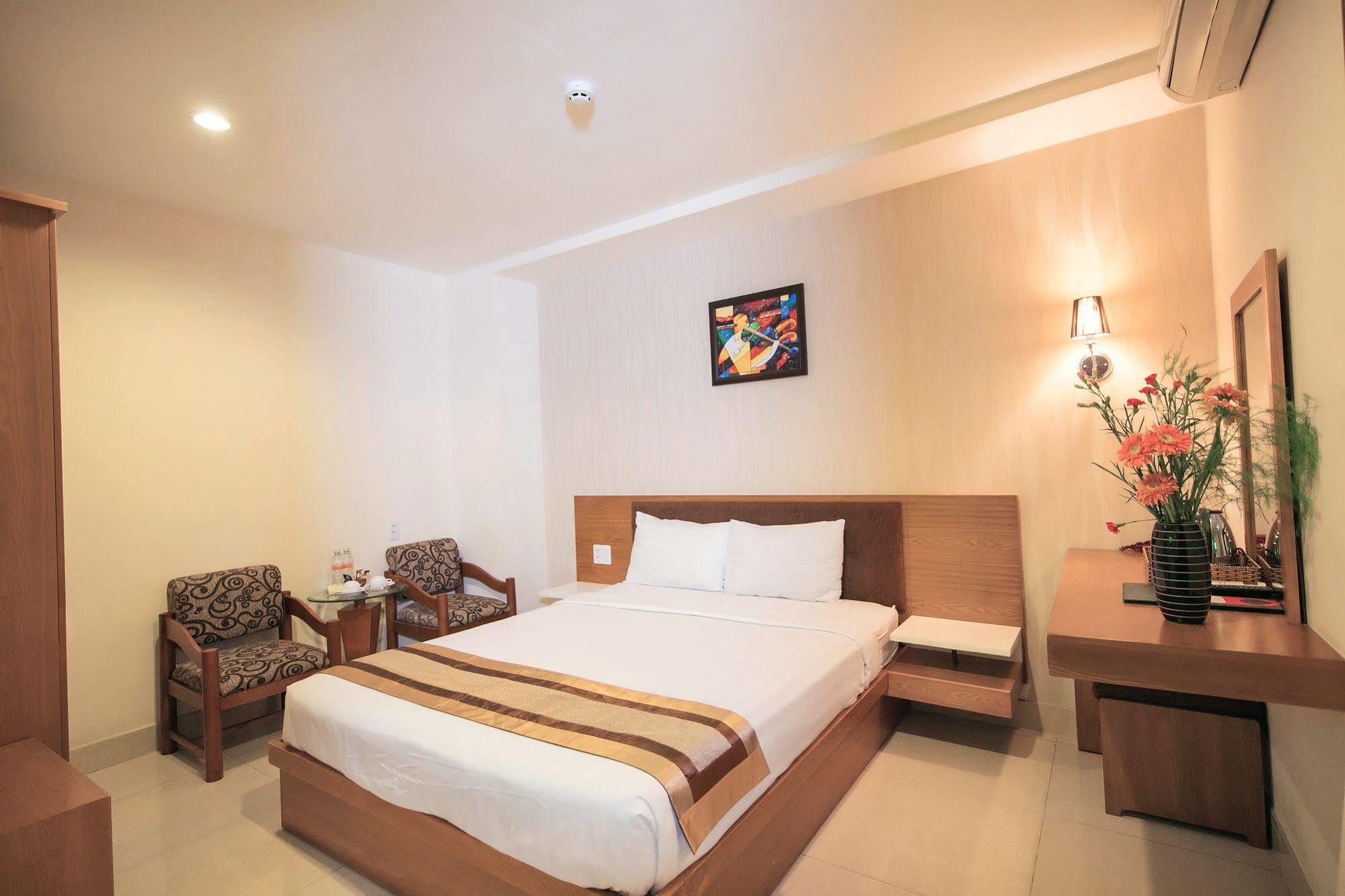 Valentine Hotel Saigon - Bui Vien Street Ho Chi Minh City Exterior photo